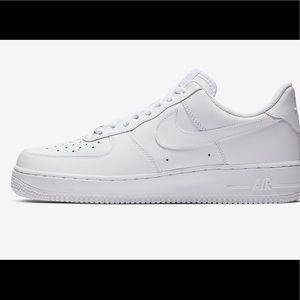 Nike Air Force 1 '07 NEW NEVER WORN Women’s size 8